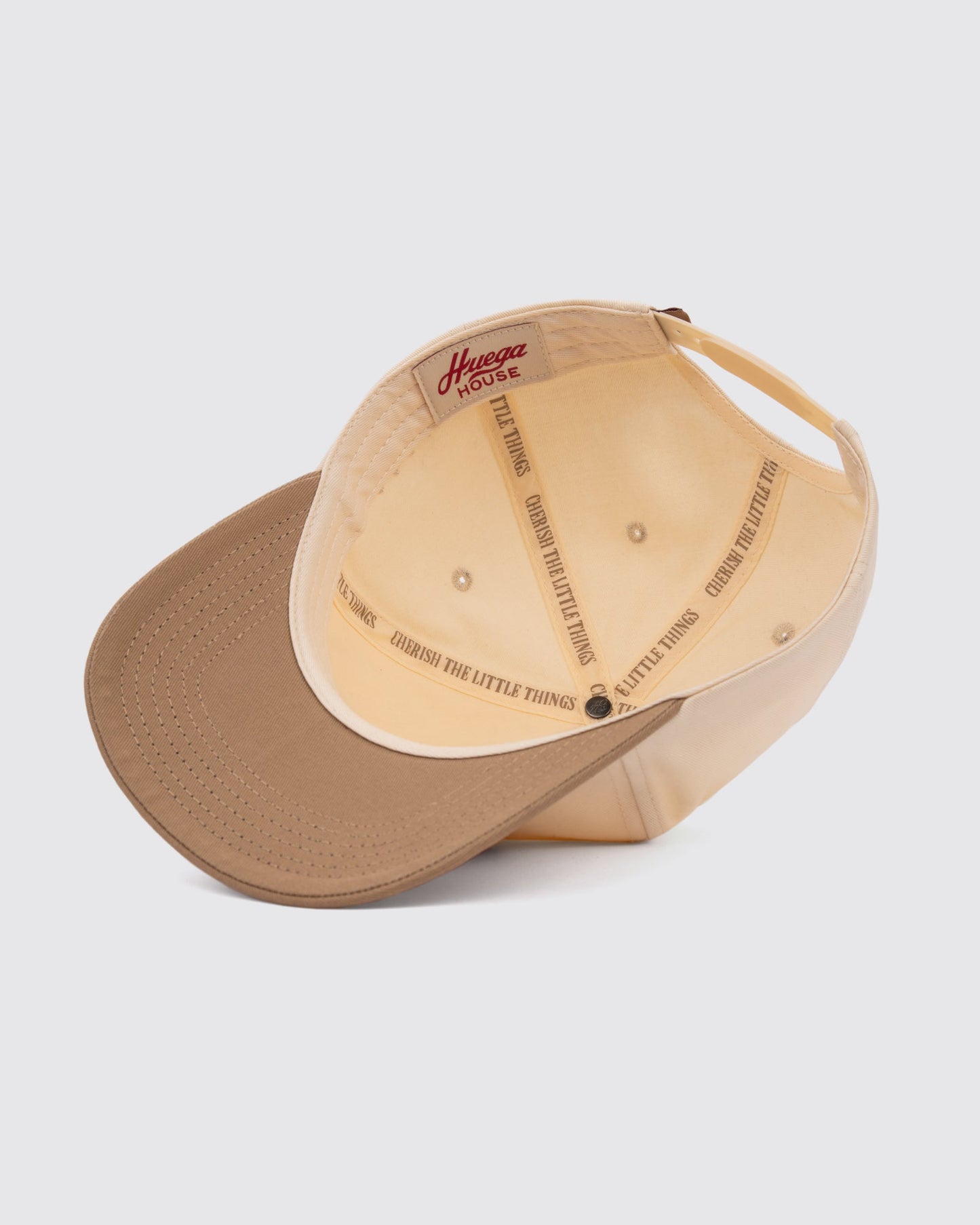 District | Khaki & Natural