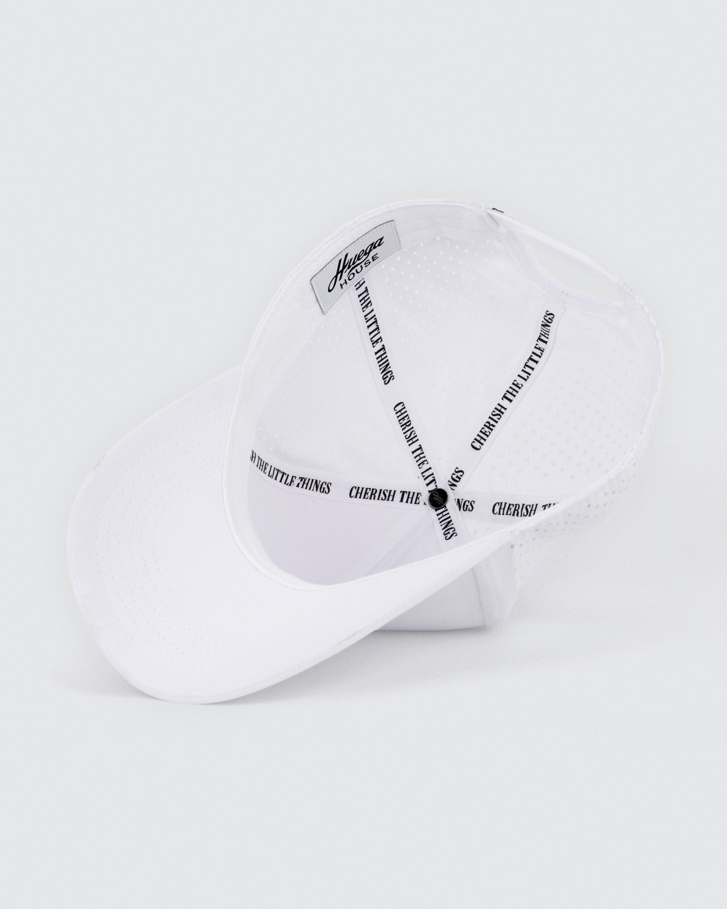 Huega House | Performance | White